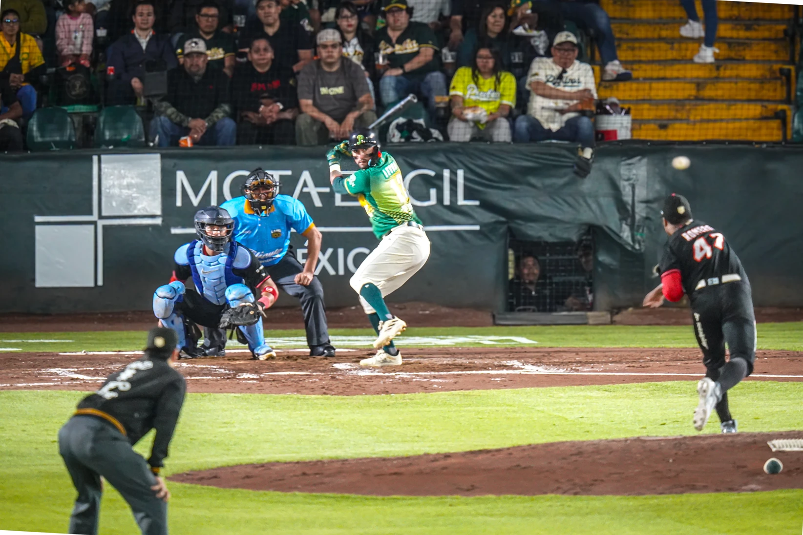 Veracruz se queda con el primero de la serie ante Pericos