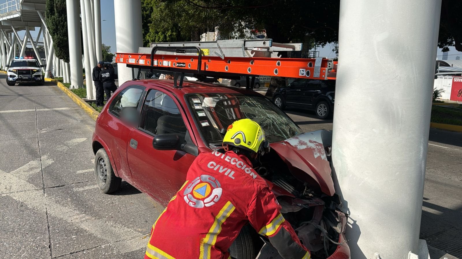Accidente en bulevar Hermanos Serdán