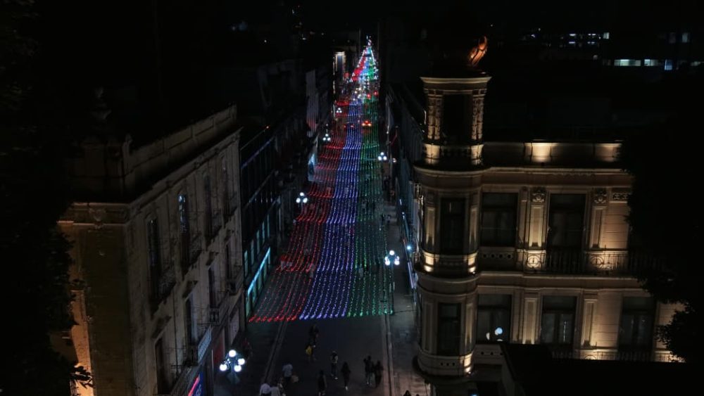 ayto-pue-iluminacion-fiestas-patrias
