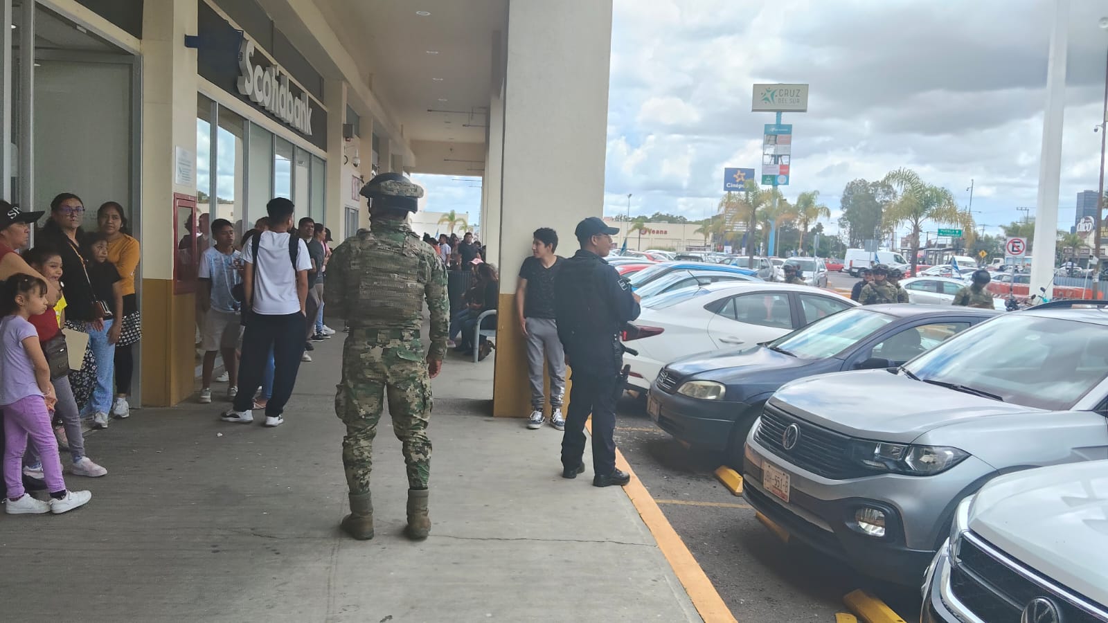 Operativo en Cruz del Sur