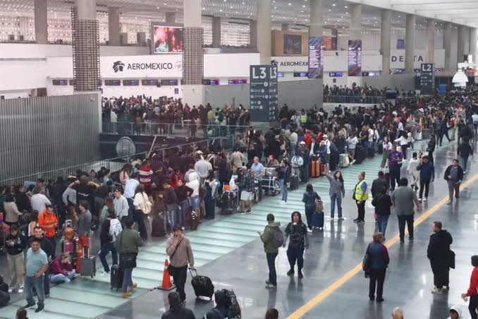 AICM reanuda operaciones tras cierre por lluvias que afectó a más de 19 mil pasajeros