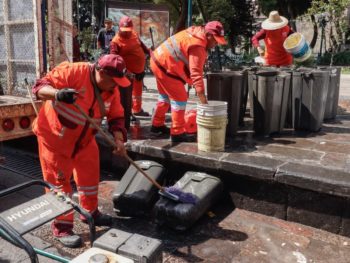 Refuerza Ayuntamiento de Puebla la limpieza en el Centro Histórico con una intervención integral