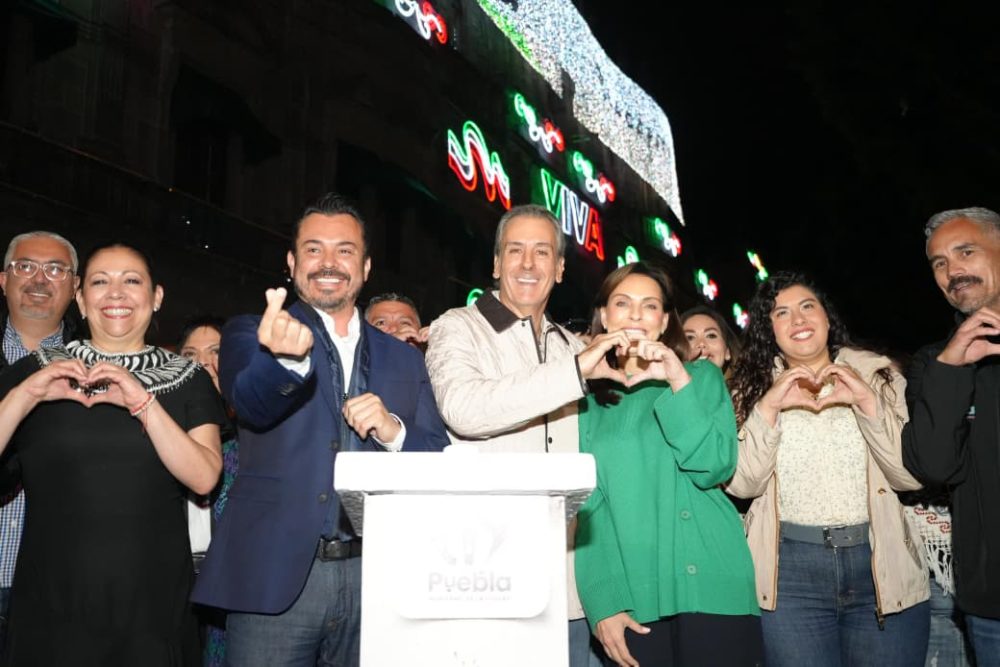 ayto-pue-encendido-luces-fiestas-patrias