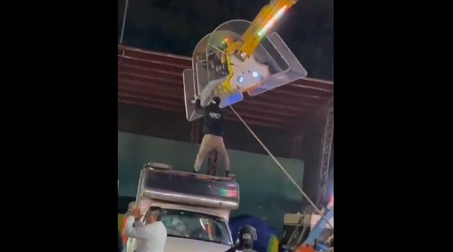 Falla en juego mecánico de la Feria de la Manzana en Zacatlán dejó a ocho personas atrapadas