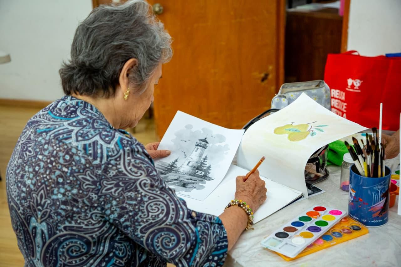Fomenta SMDIF el desarrollo integral y salud de las personas adultas mayores