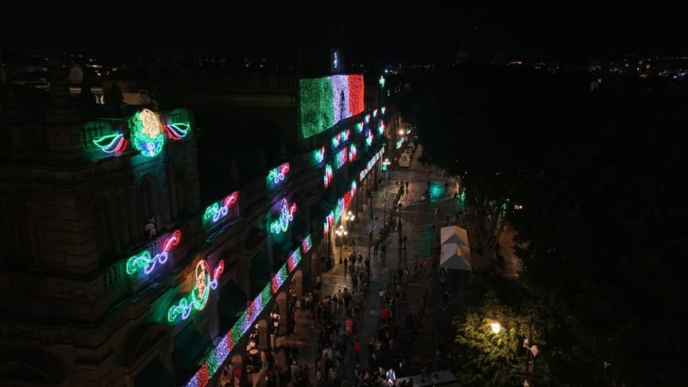 ayto-pue-iluminacion-fiestas-patrias