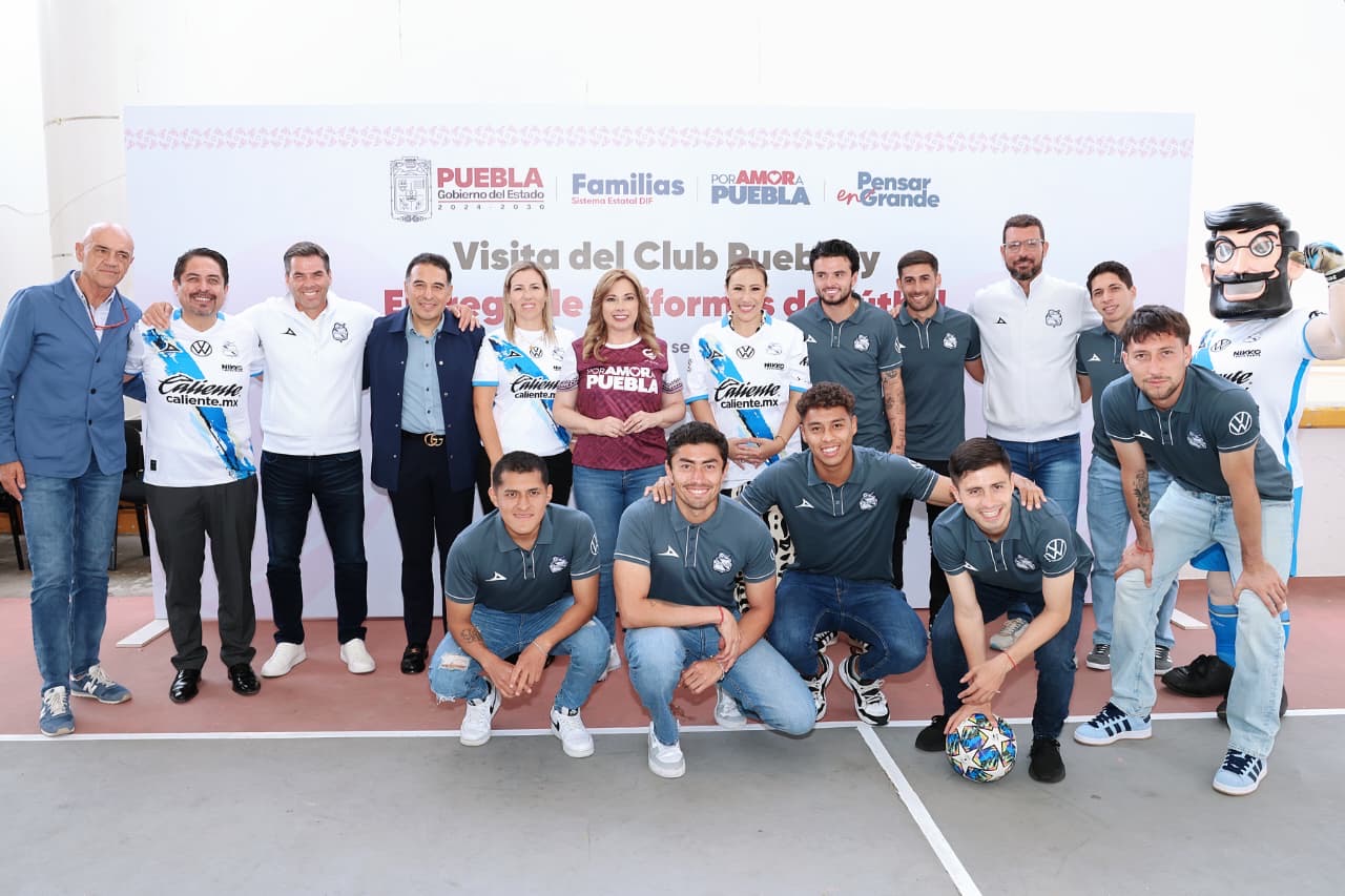 Jóvenes de la Casa del Adolescente conviven con futbolistas del Club Puebla