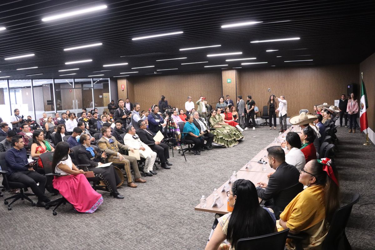 El Congreso del estado de Puebla llevó a cabo la Entrega de Reconocimientos a Personas Destacadas en el Ámbito Regional Mexicano