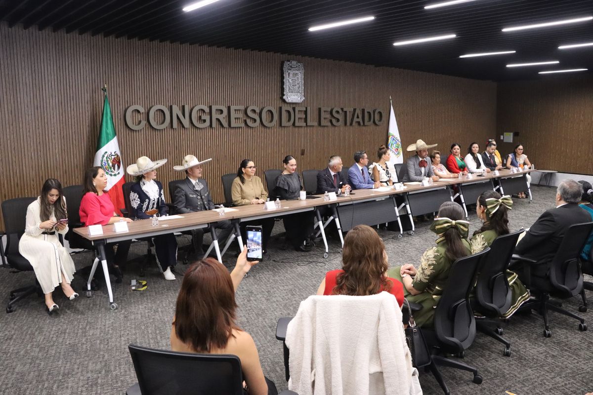 El Congreso del estado de Puebla llevó a cabo la Entrega de Reconocimientos a Personas Destacadas en el Ámbito Regional Mexicano
