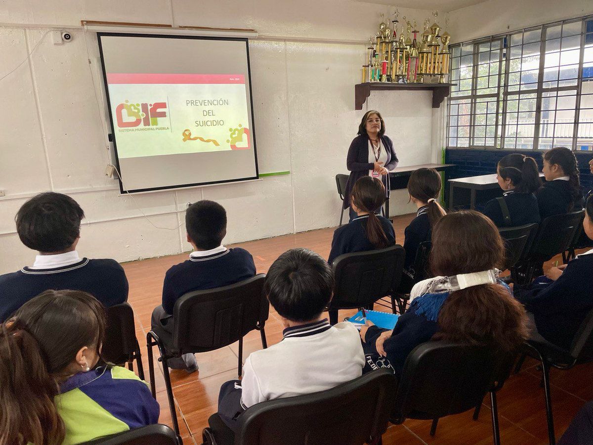 smdif-pue-platica-prevencion-suicidio
