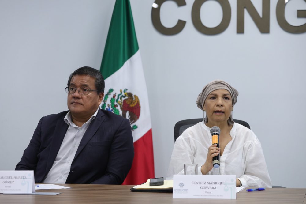 julio-huerta-beatriz-manrique