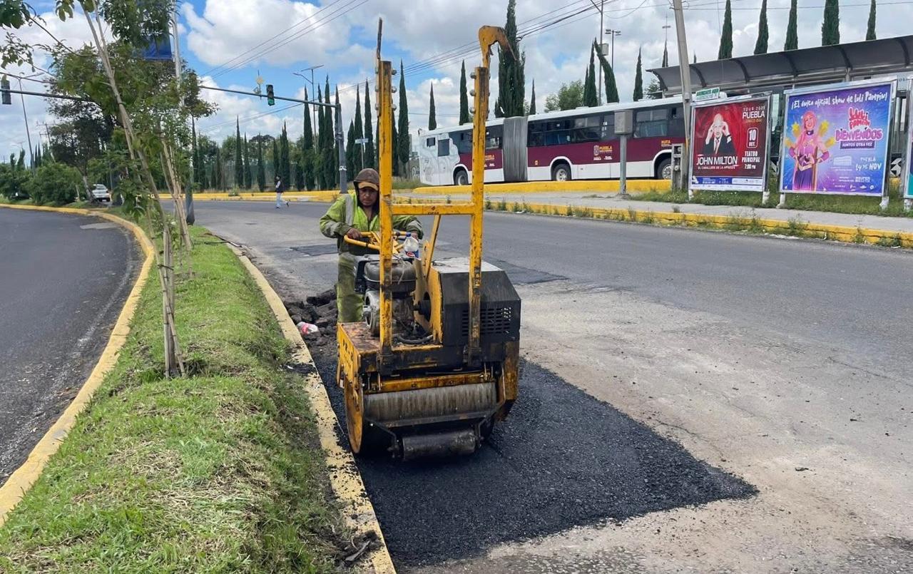 Campaña Capitalina Bacheando Puebla: favorece vialidades en torno a mercados y centros de abasto