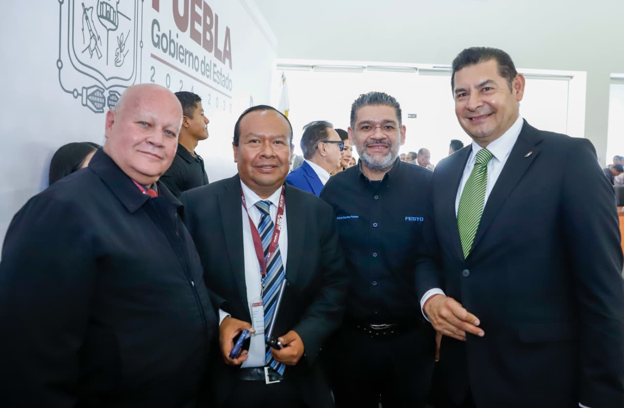 Gobierno de Puebla lidera transformación industrial e impulsa talento certificado con Icatep