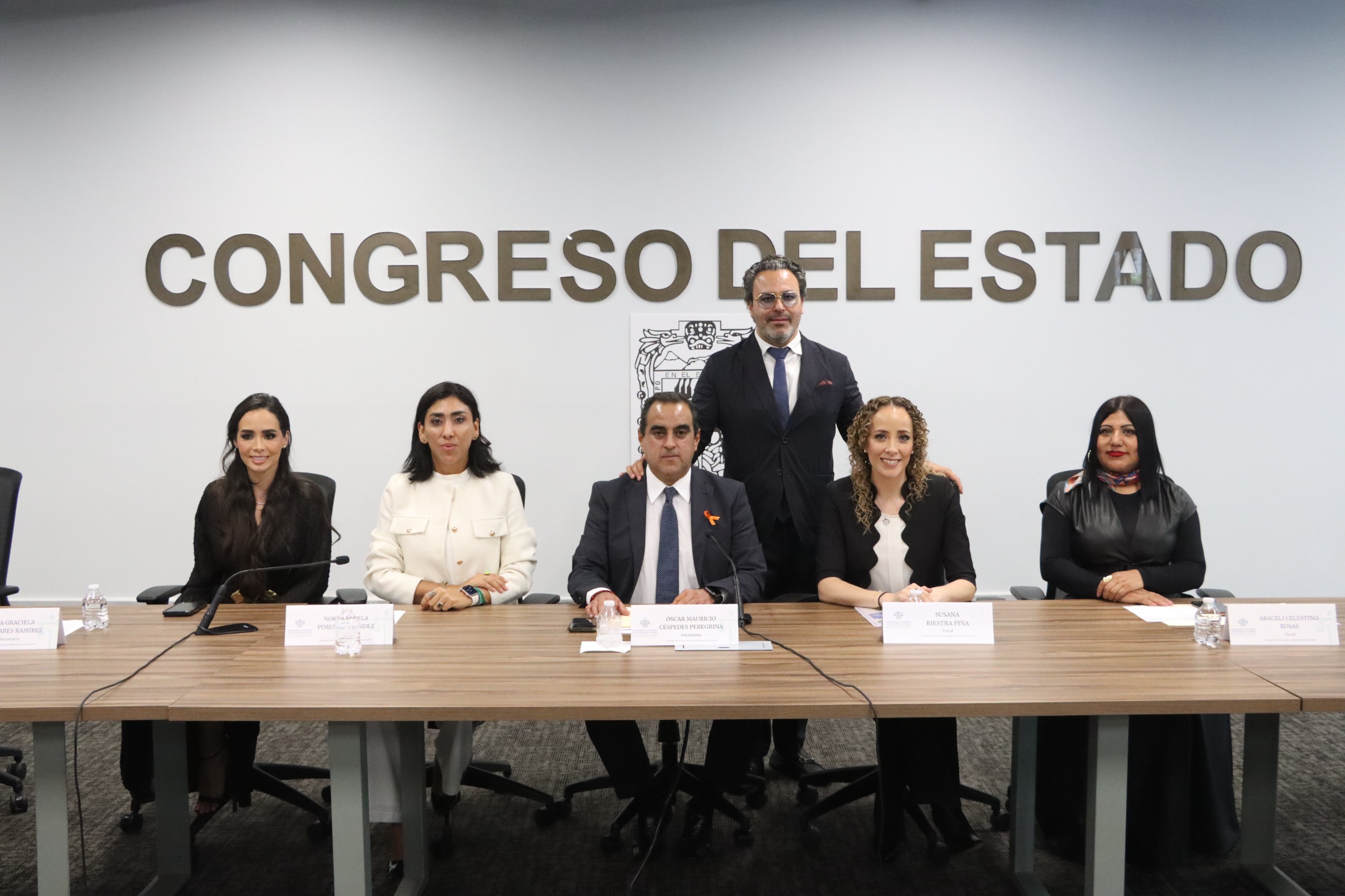 Aprueba Comisión del Congreso de Puebla que obligaciones alimentarias comprendan gastos para esparcimiento y educación