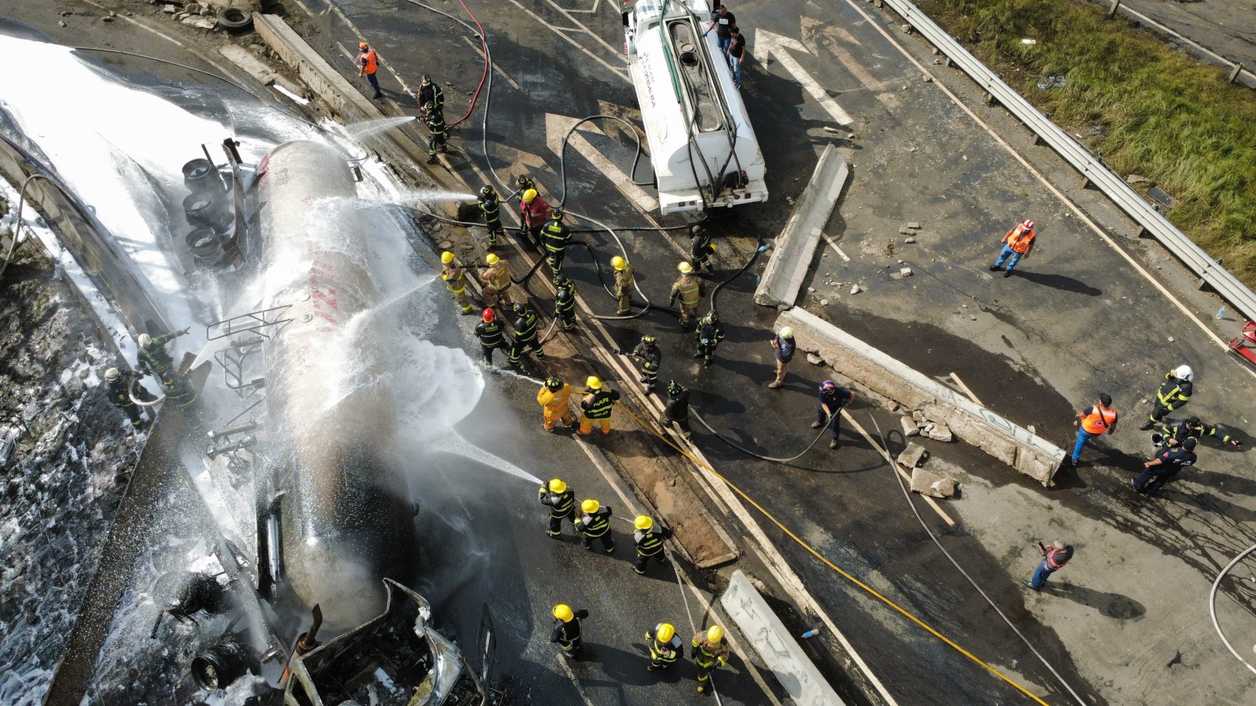 Explosiones de Grupo Tomza: de la tragedia en Puebla a la pipa sin seguro en Iztapalapa