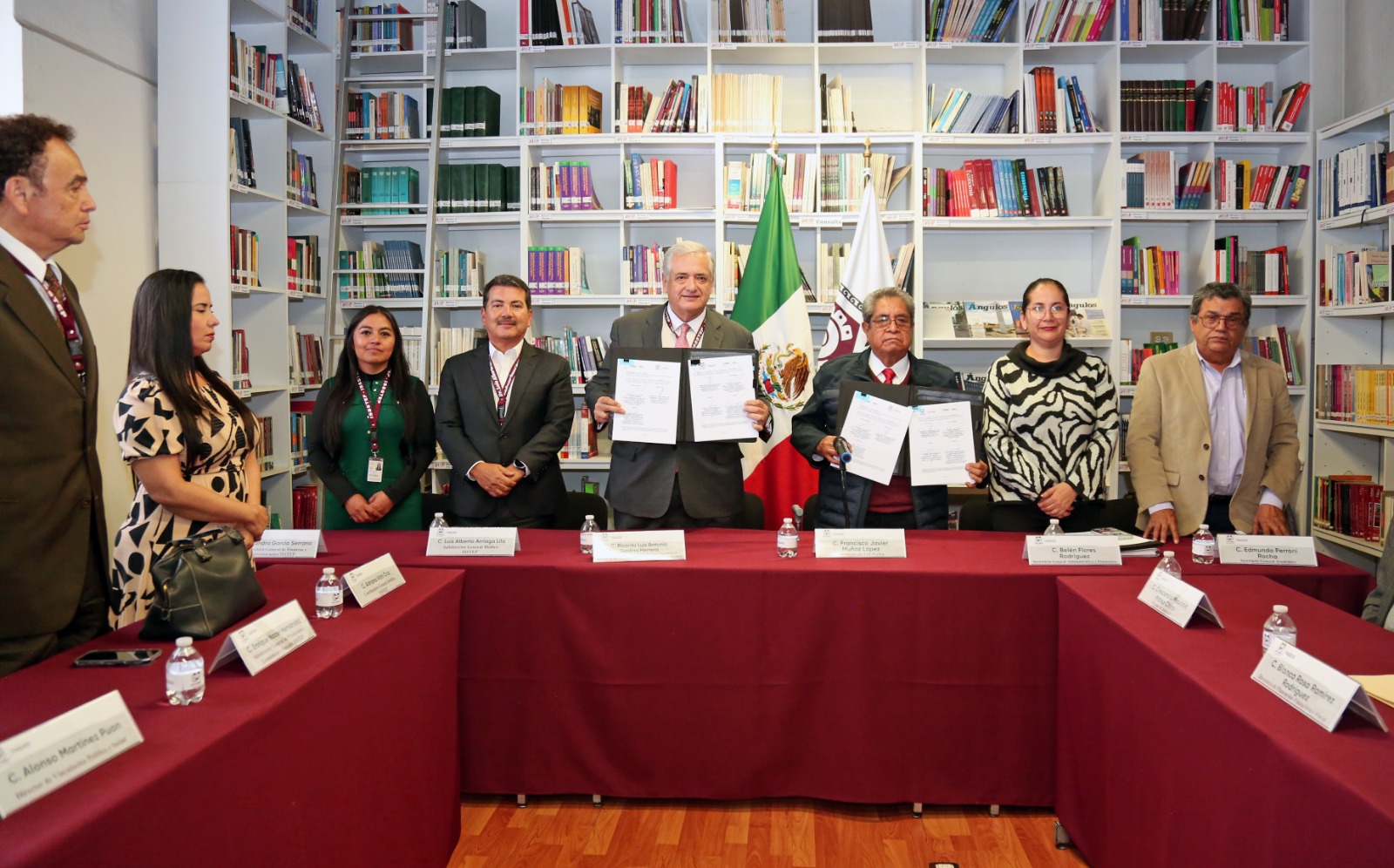 IAP Puebla e ISSSTEP firman convenio para impulsar calidad humana