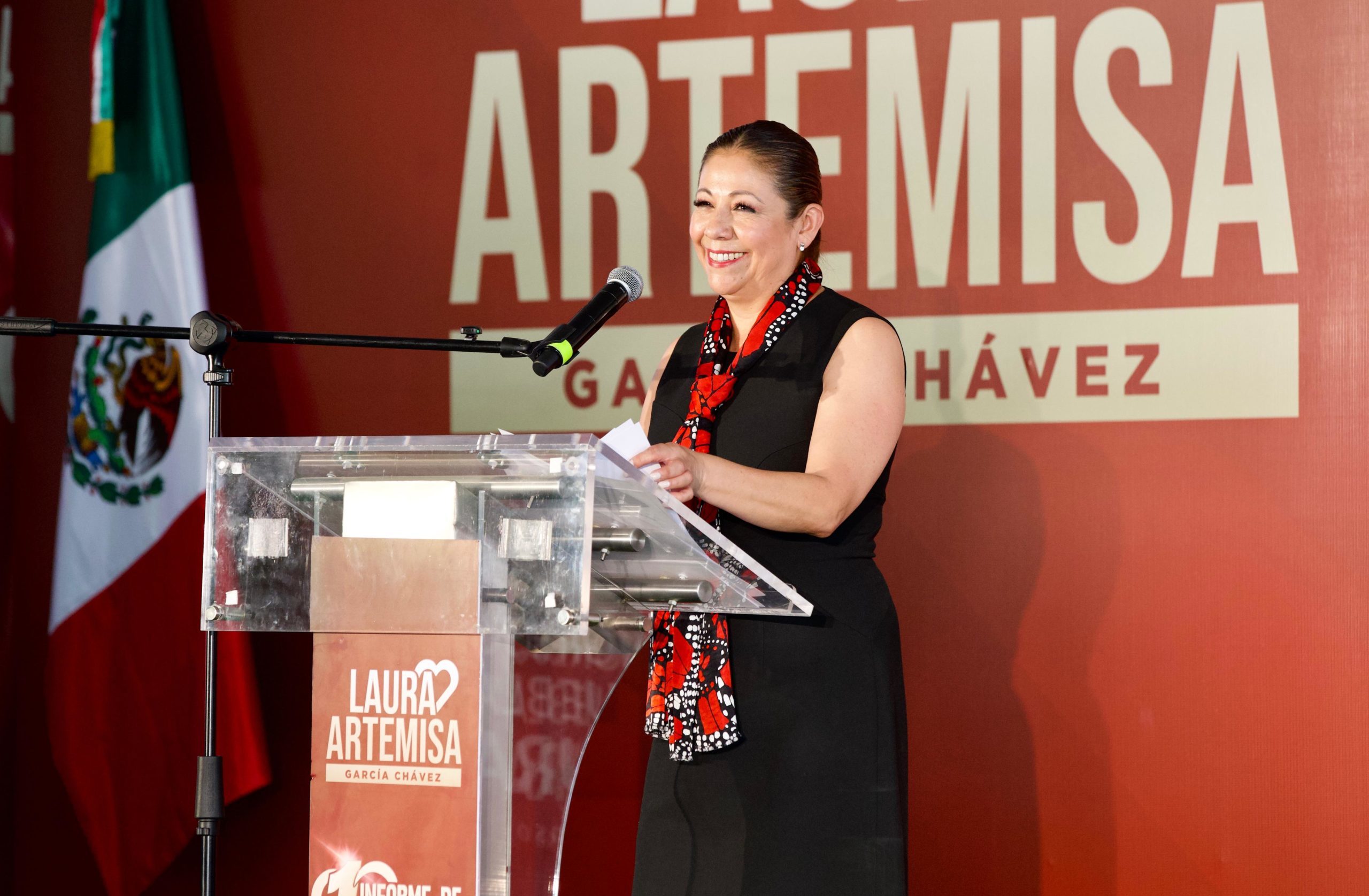 Laura Artemisa rinde su Primer Informe Legislativo y afirma: “el liderazgo hoy tiene rostro de mujer”