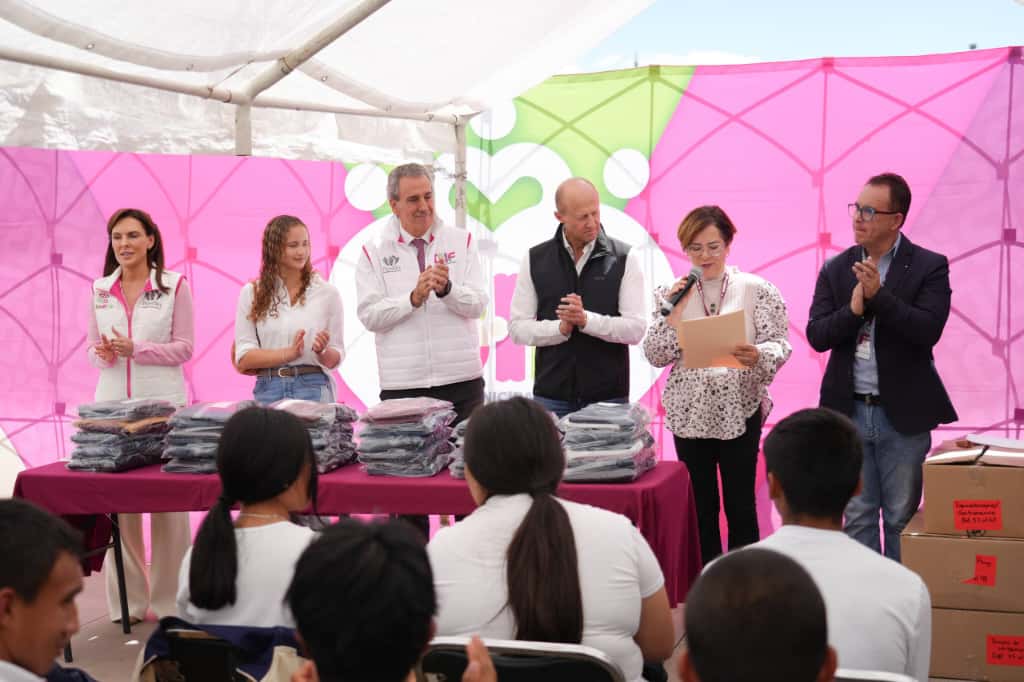 Donación Ayuntamiento de Puebla, DIF Puebla capital y empresa Hera Apparel SA de CV