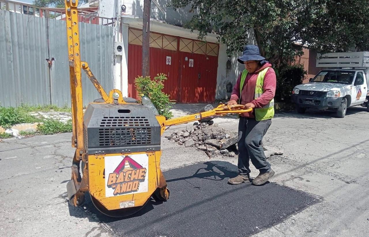 Campaña Capitalina Bacheando Puebla: mejora vialidades en el sur de la ciudad