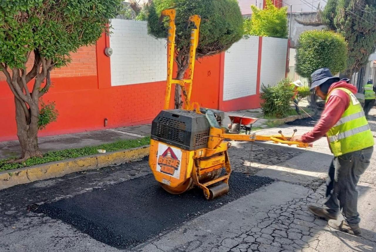 Campaña Capitalina Bacheando Puebla: mejora vialidades en el sur de la ciudad