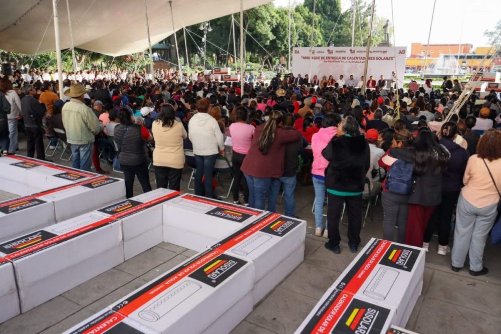sp-cholula-entrega-calentadores-solares