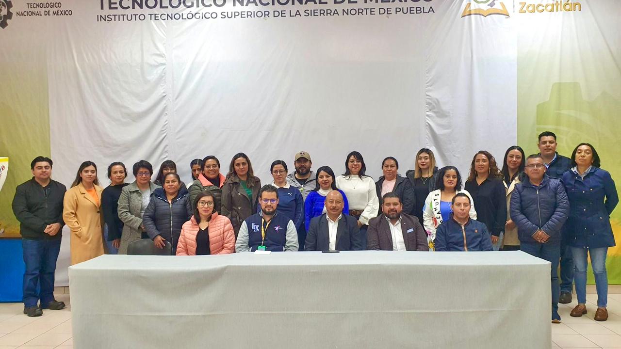 Acerca IPMP profesionalización docente a la Sierra Norte de Puebla