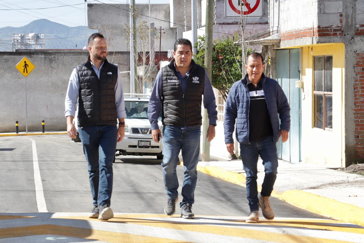 Pavimentación en San Francisco Totimehuacan