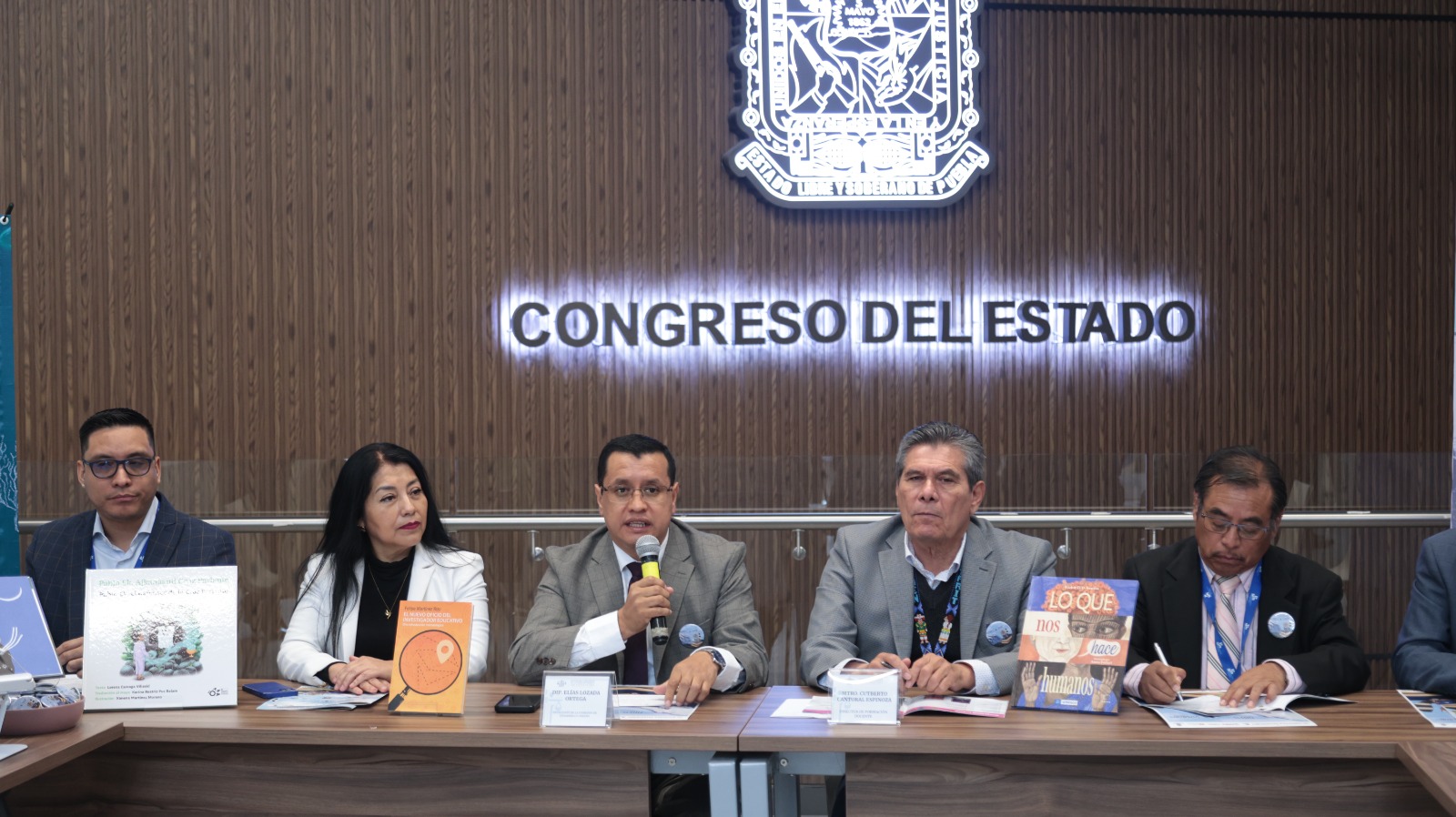congreso-pue-feria-del-libro-y-el-volcan-ciudad-serdan