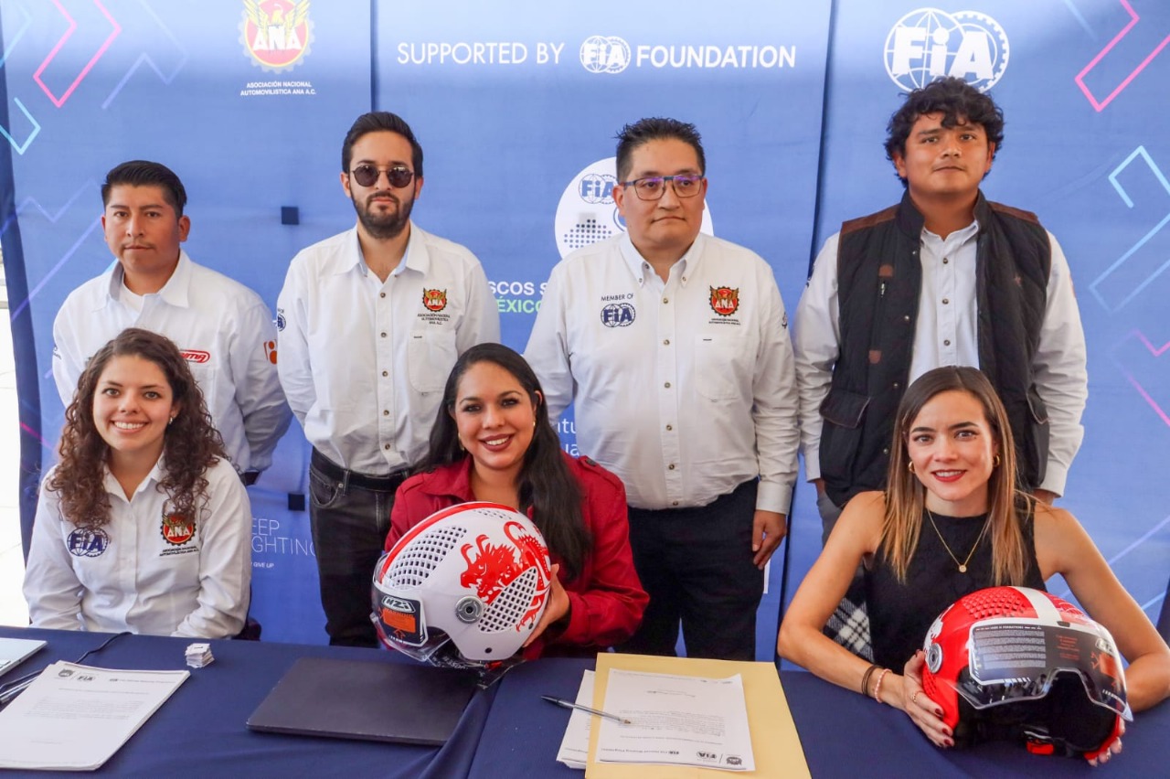 sp-cholula-entrega-cascos-certificados-motociclistas