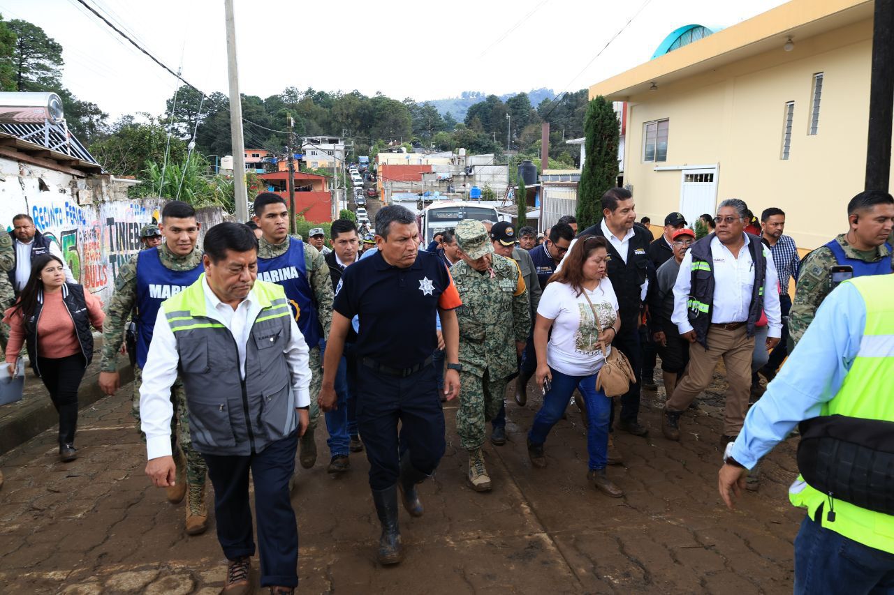 Activan “Plan Puebla” en la Sierra Norte: auxilio y apoyo humanitario en comunidades afectadas
