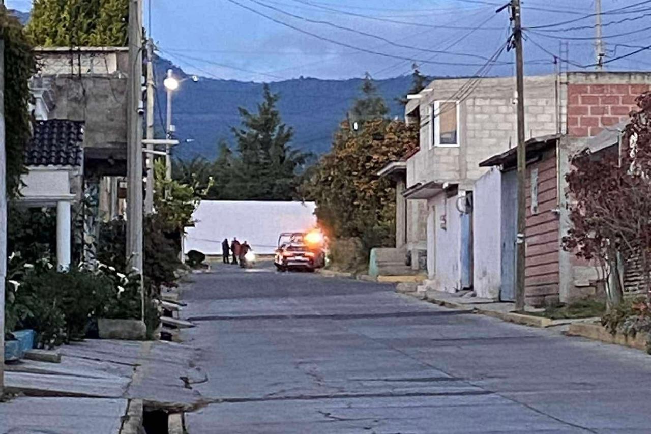 Hallan cadáver con impactos de bala a metros del CBTIS de El Verde