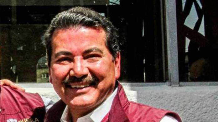 luis-alberto-arriaga-lila