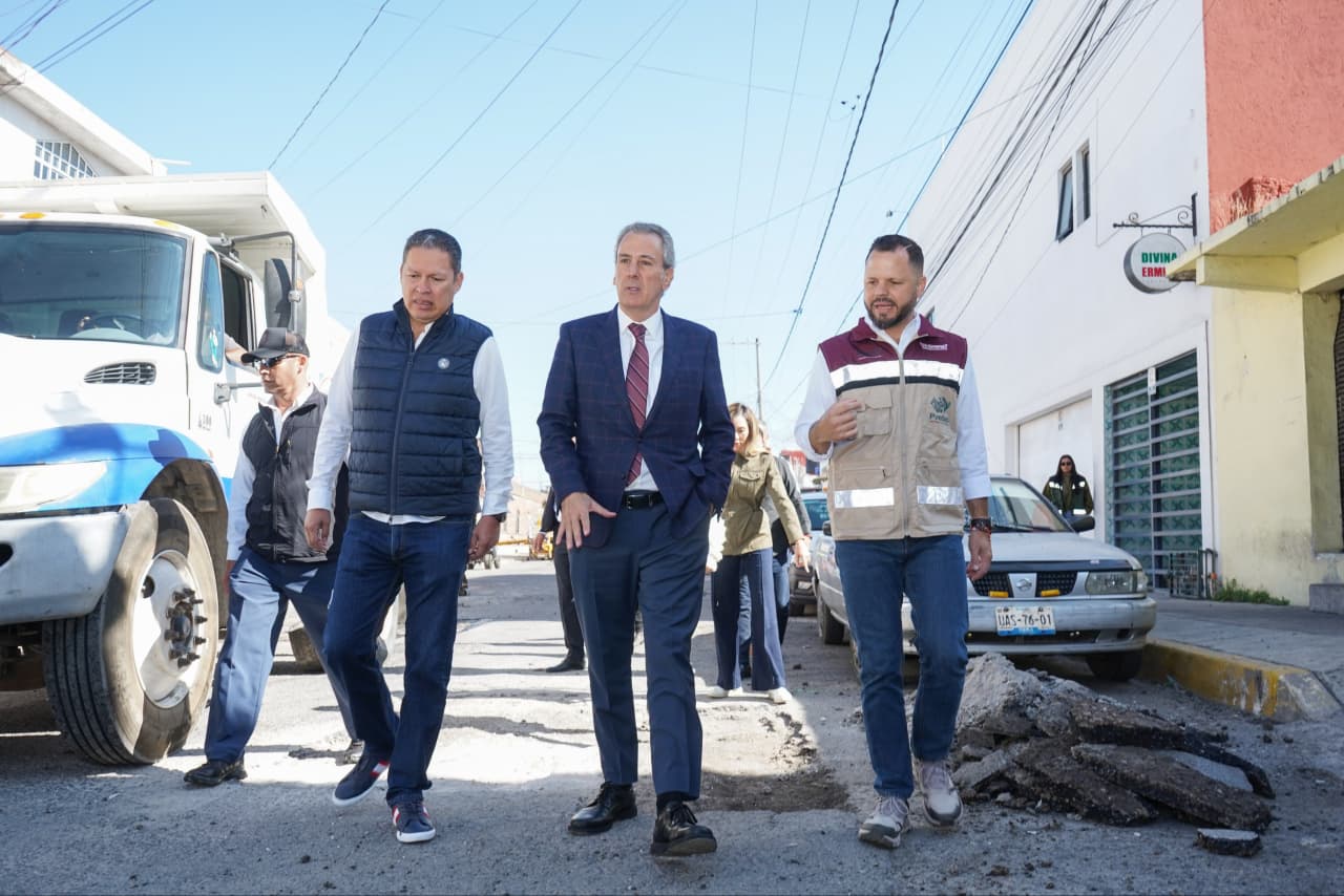 Con inversión histórica, Ayuntamiento de Puebla atiende más de 200 mil baches en la capital