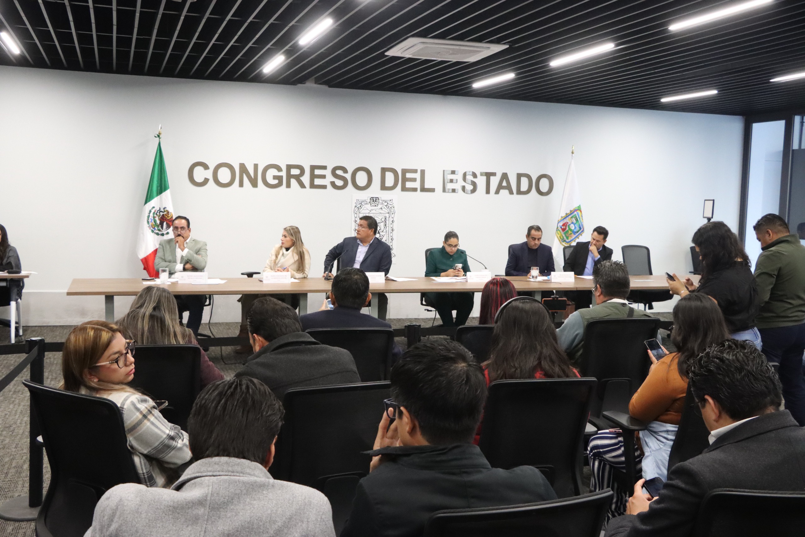 Avala Comisión del Congreso Donación de Predios a favor de la Universidad de la Salud, la SEP y el Poder Judicial