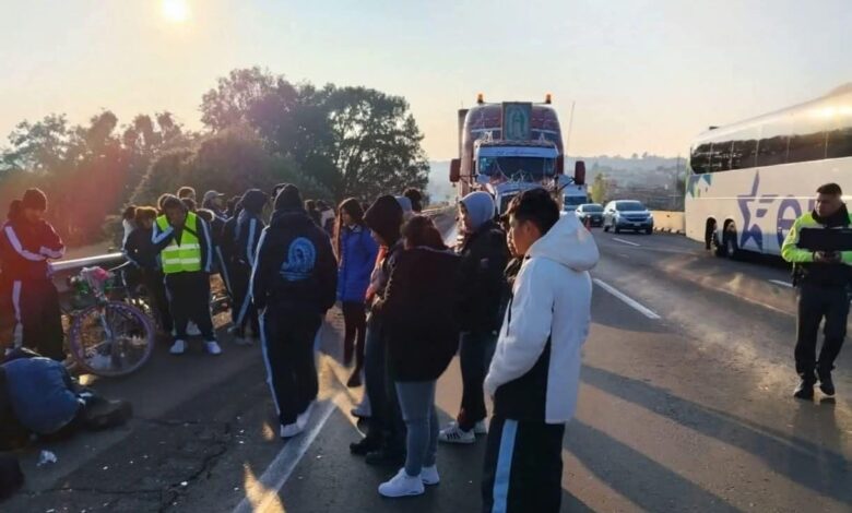 Peregrino de Oriental muere tras percance en la México-Puebla; otro está grave