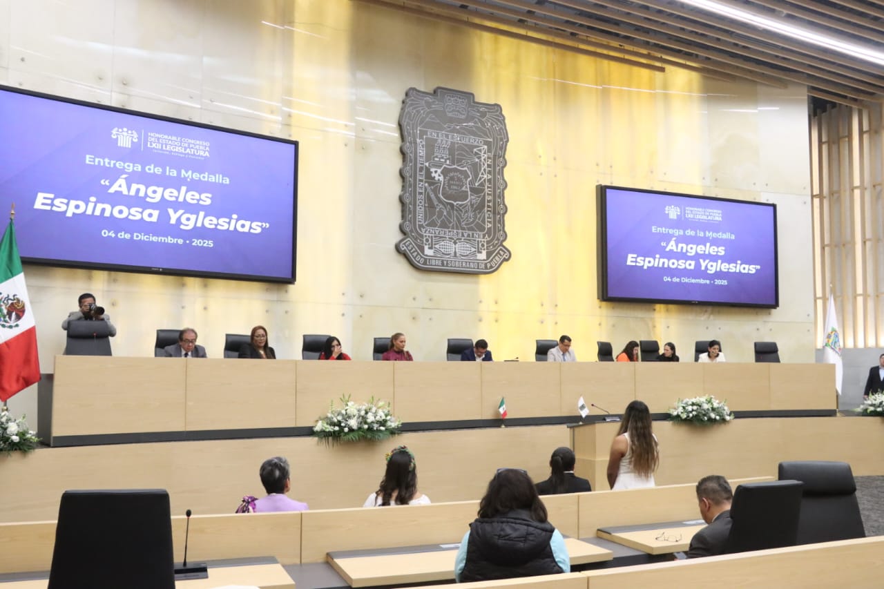 Entrega Congreso de Puebla Medalla Ángeles Espinosa Yglesias 2025