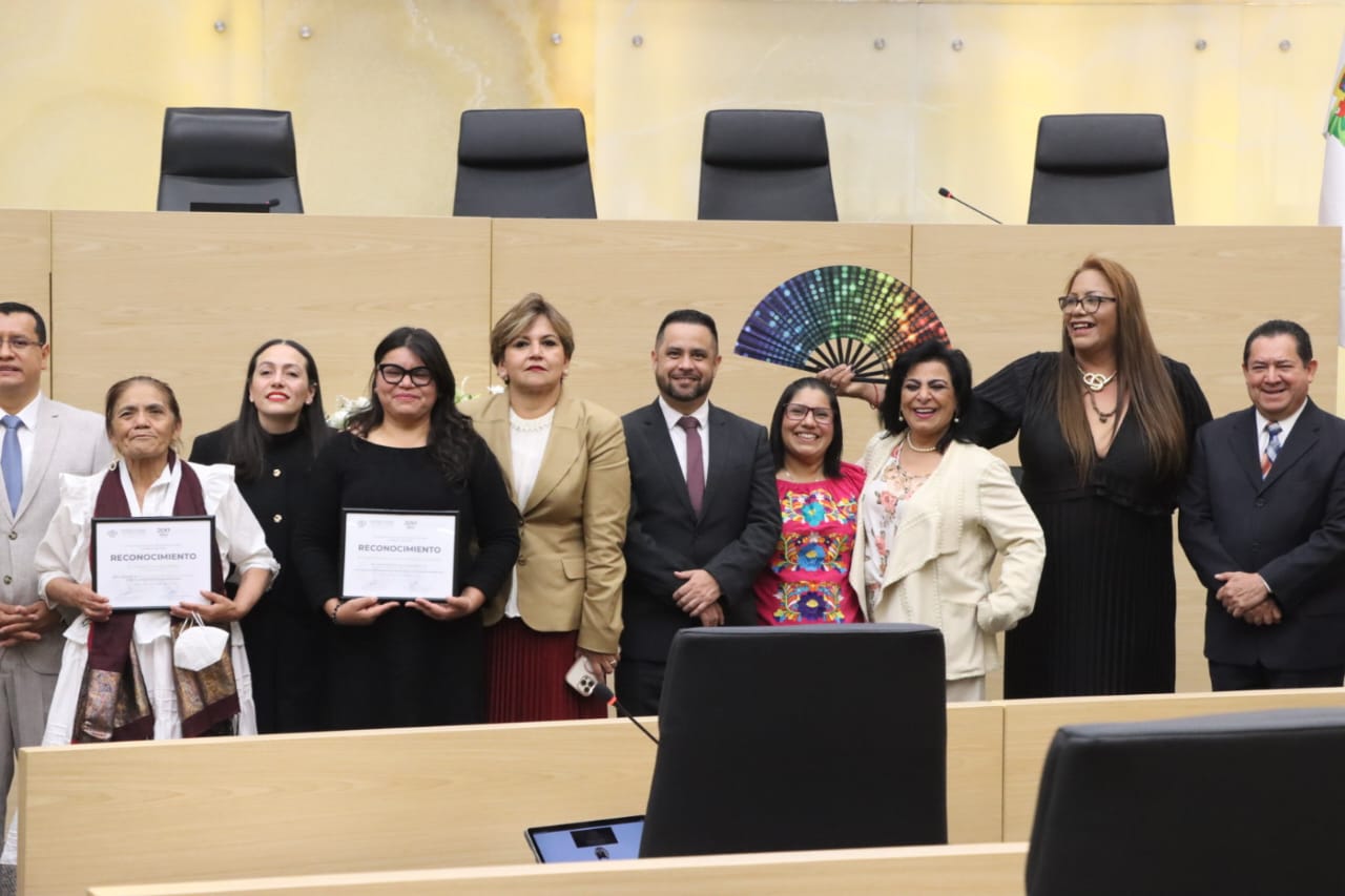 Entrega Congreso de Puebla Medalla Ángeles Espinosa Yglesias 2025