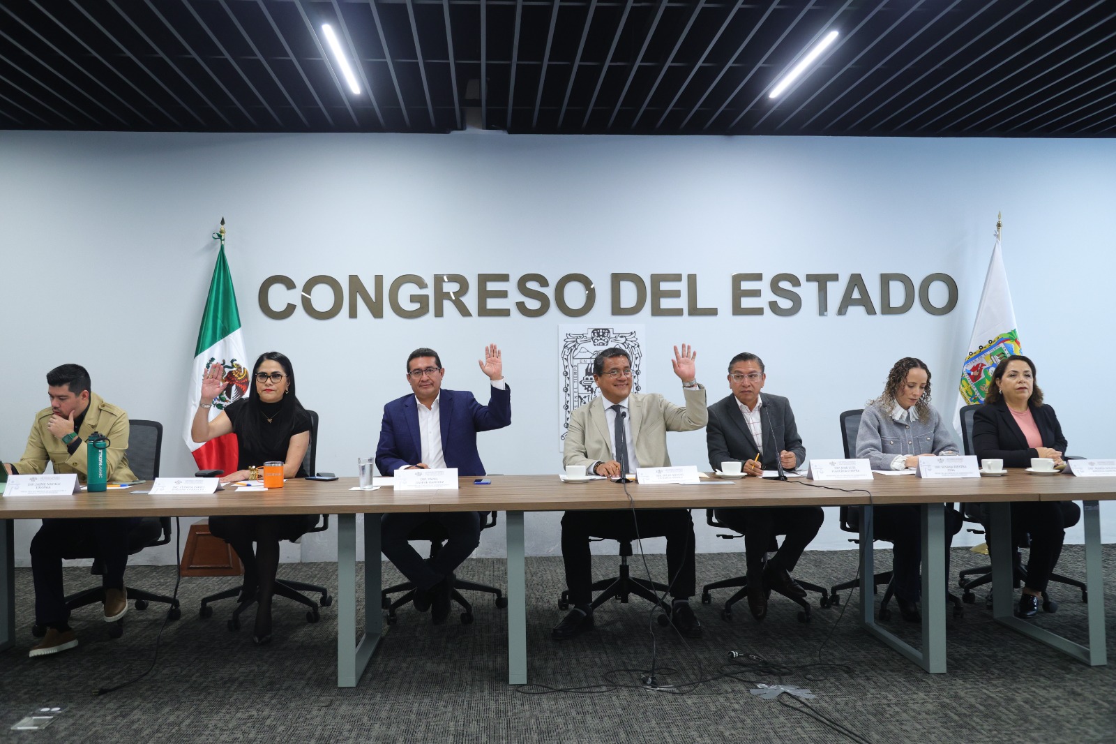 Avala Comisión del Congreso de Puebla alinear transparencia de partidos y sindicatos a marco federal