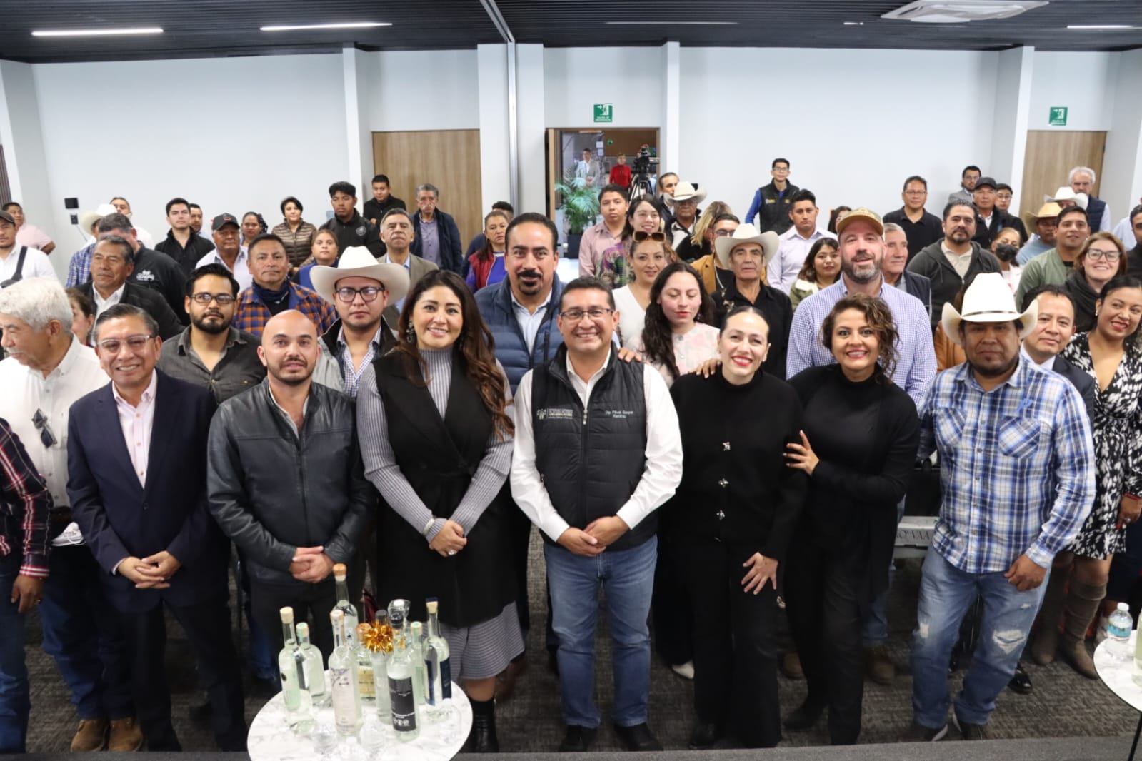 Congreso de Puebla realiza foro para revisar el IEPS y apoyar al sector mezcalero poblano