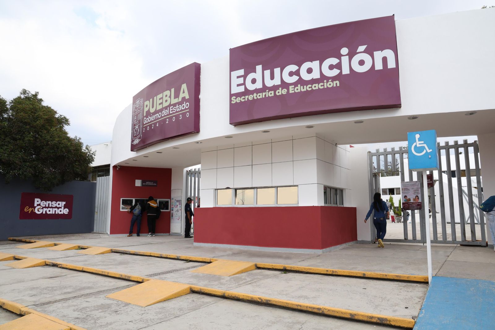 Diez trabajadores de la SEP Puebla han sido dados de baja por irregularidades en plazas
