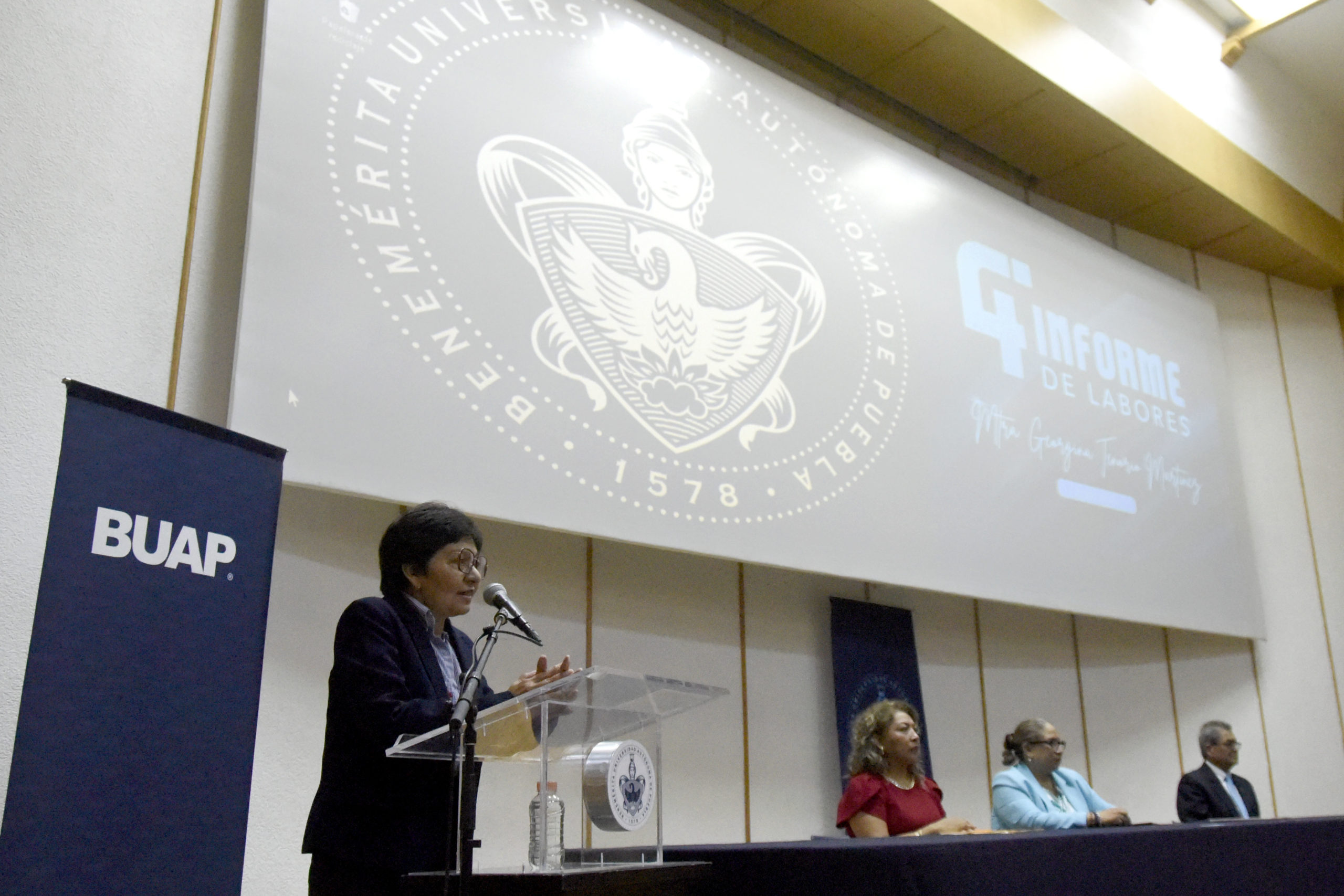 Reconoce Lilia Cedillo calidad académica de la Facultad de Derecho de la BUAP