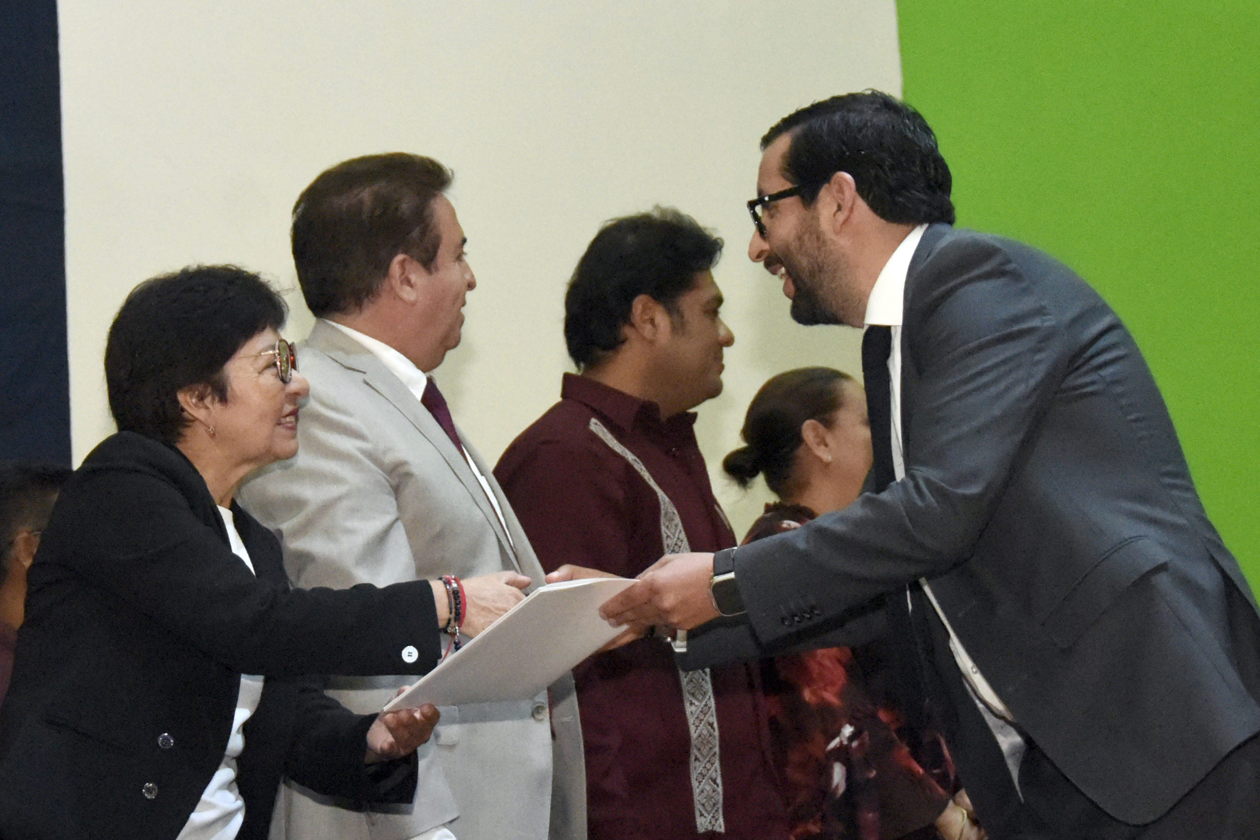 Entrega BUAP 150 definitividades a personal universitario; 126 corresponden a docentes