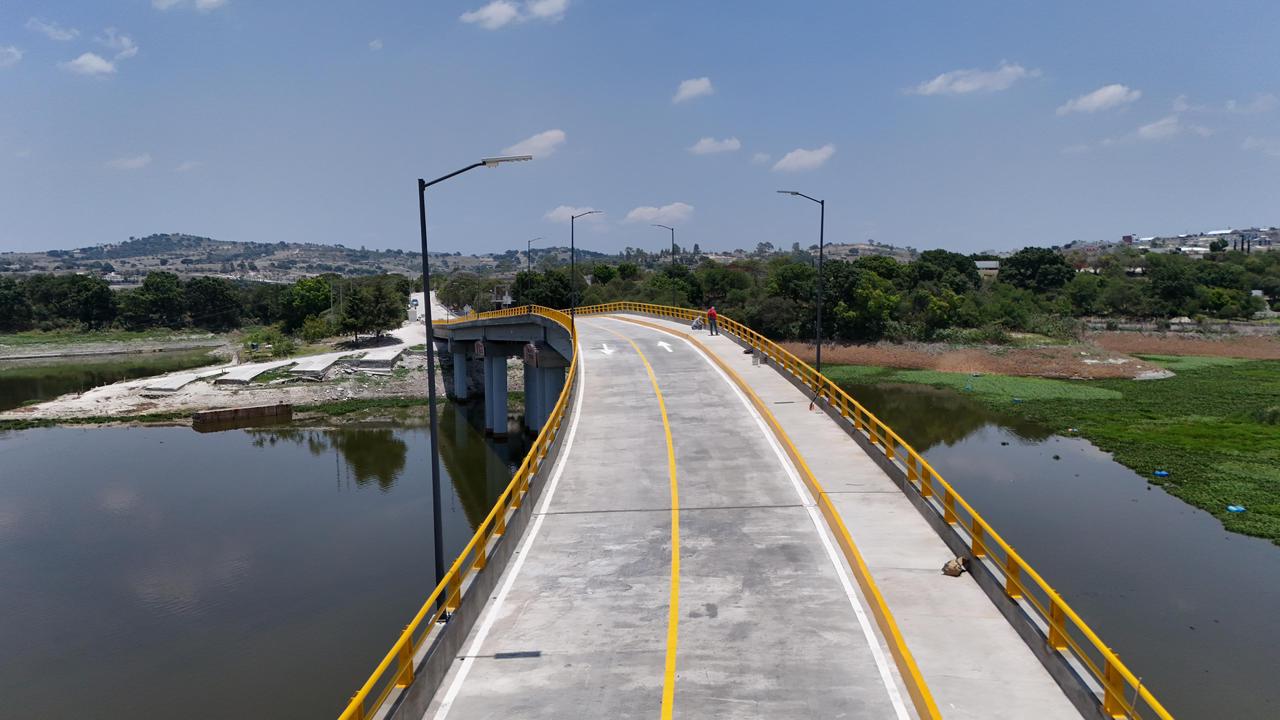 Abren a la circulación el Puente de la Transformación tras 70 años de espera