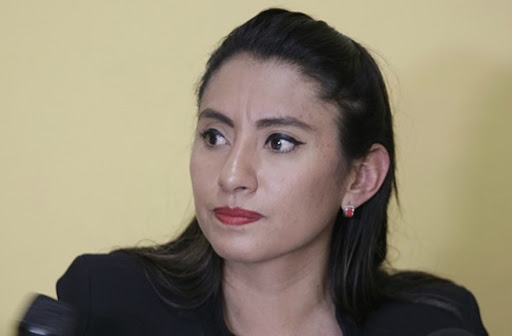 Angélica deja “Huejo”. Va a Bienestar