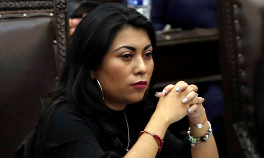 Congreso de mediocres y austeros
