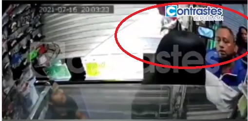 Escupen en la cara y golpean a jovencita en Puebla y nadie hace nada