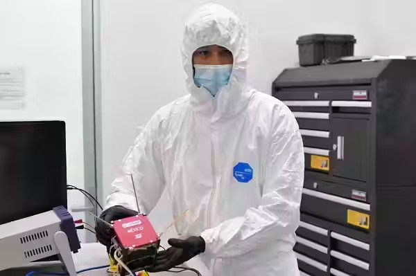 Comparte Upaep experiencia de AztechSat-1
