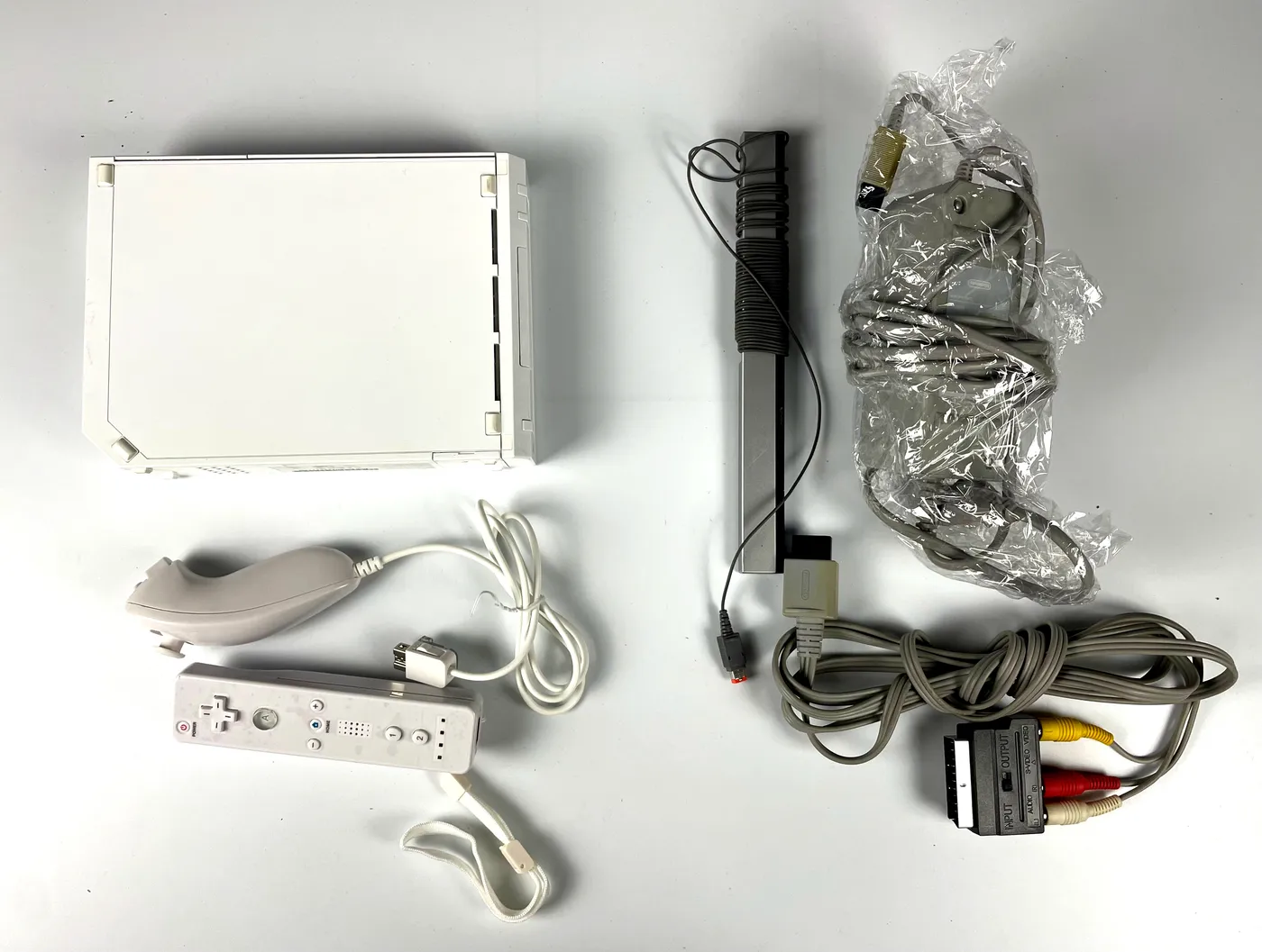 Nintendo Wii White RVL-001 Console Set