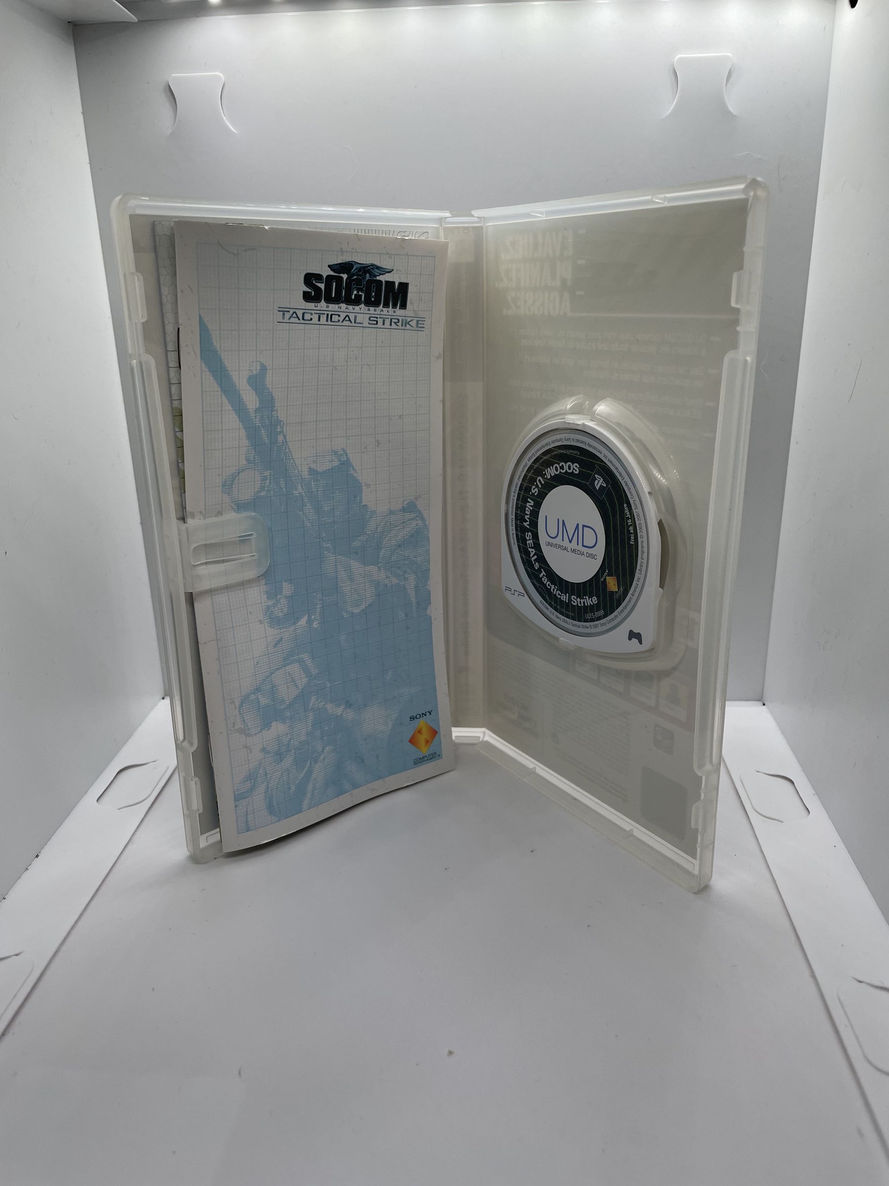 SOCOM US Navy SEALs Tactical Strike PSP