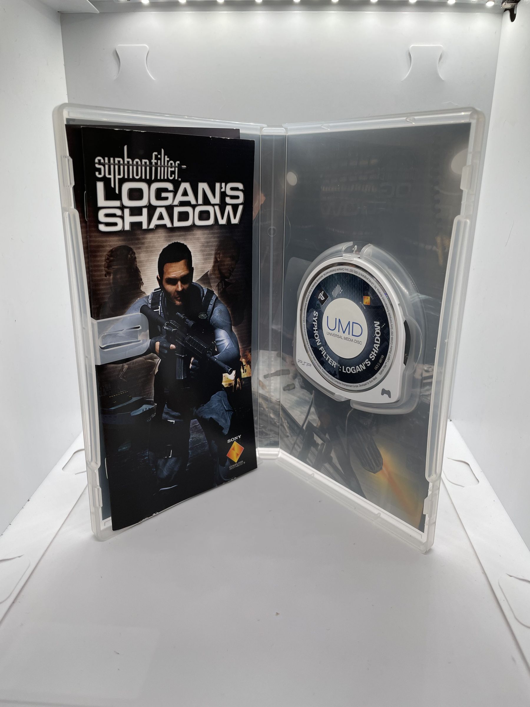 Syphon Filter Logan's Shadow PSP